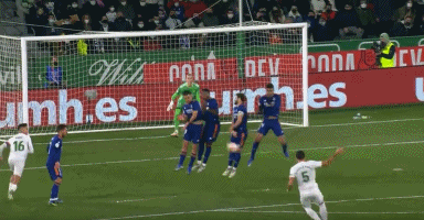 《堡垒之夜》新创作地图迪士尼乐园发布